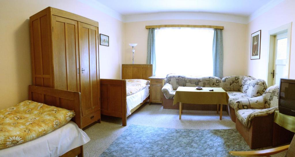 Bungalovy A Ubytovani Ratiborice- Zlic Ceska Skalice Room photo